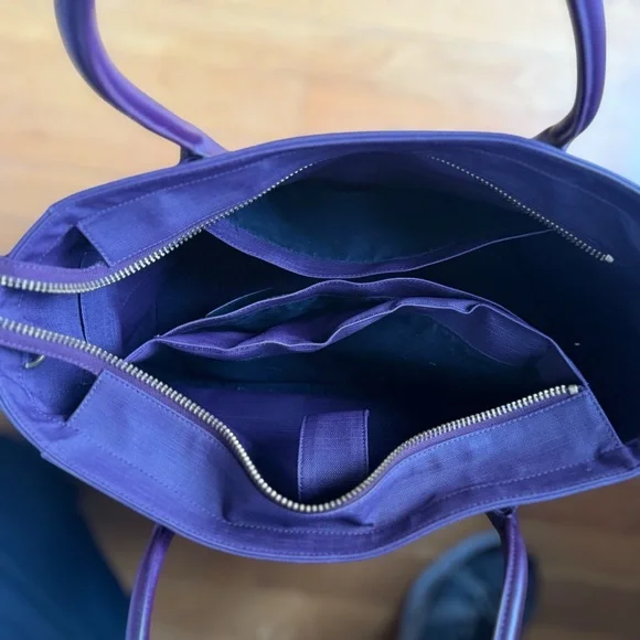 DAGNE DOVER Signature Legend Tote Bag - Picture 10 of 10